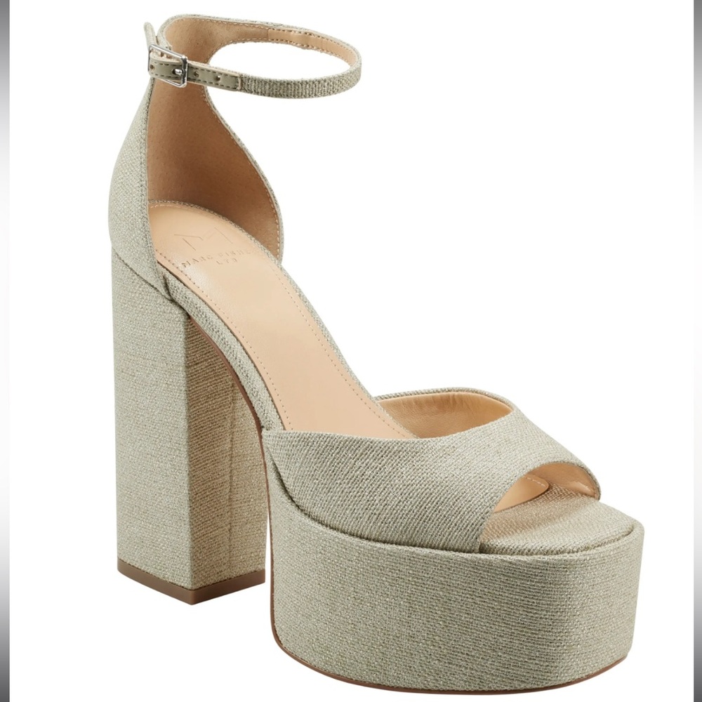 NWT Marc Fisher LTD Della Ankle Strap Platform Sandal